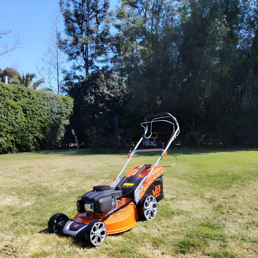 Cortadora de pasto autopropulsada a bencina 6 5HP 196cc corte 56cm 70L-3