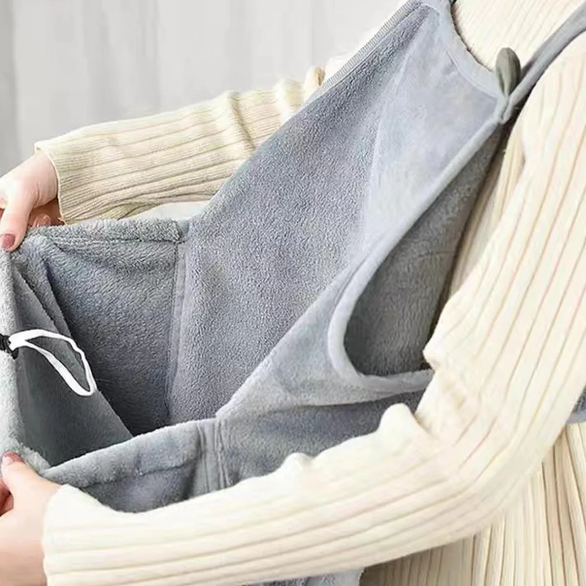 Delantal Porta Gatos Mop Cat Apron Suave Termico Bolsillos-4