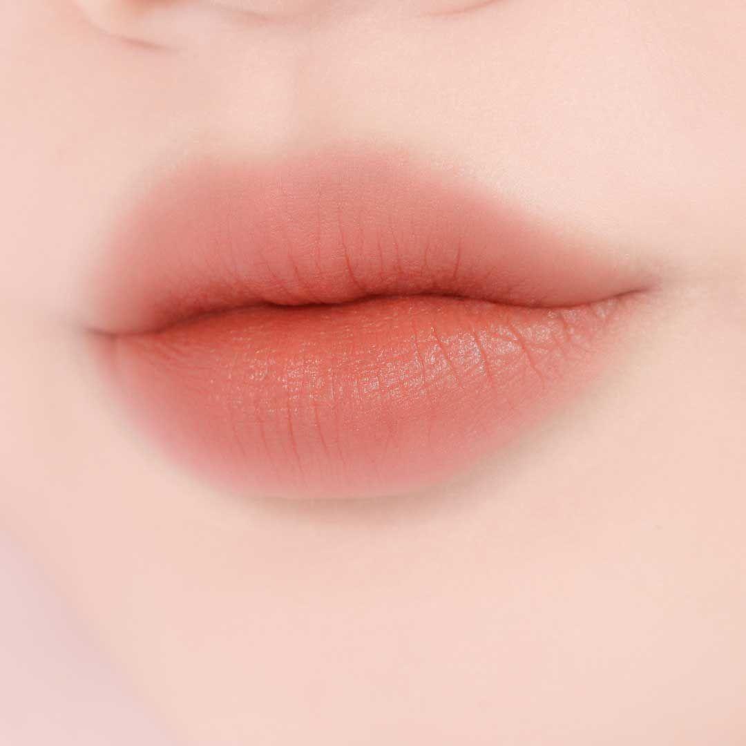 Labial Braye Blur Lipsleek 02 Bubbly-2