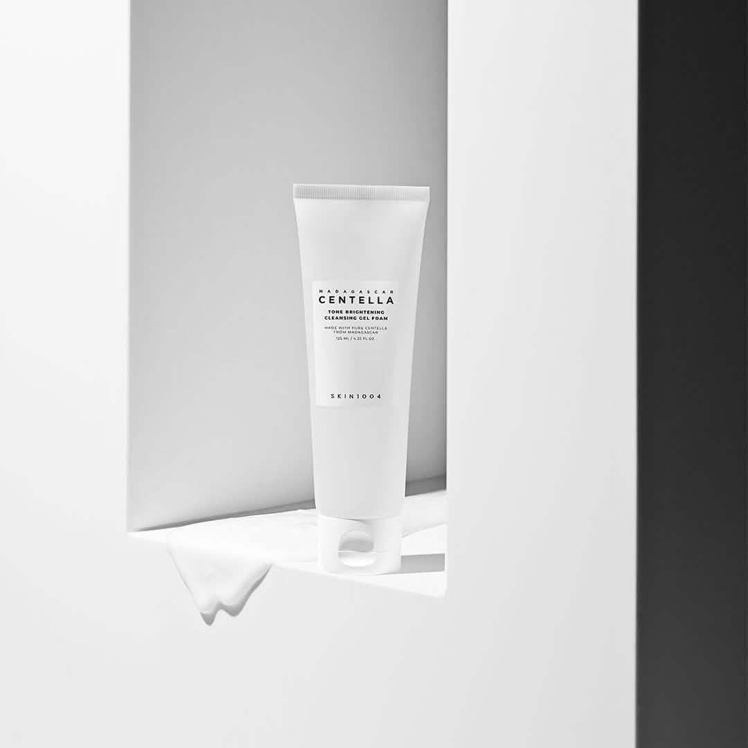 Limpiador Gel Espuma Tono Radiante Skin1004 Centella-7