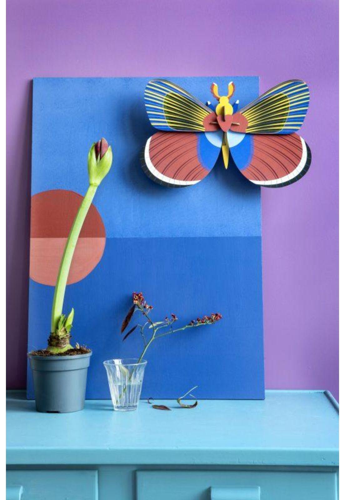 Insecto Grande   Giant Butterfly-2
