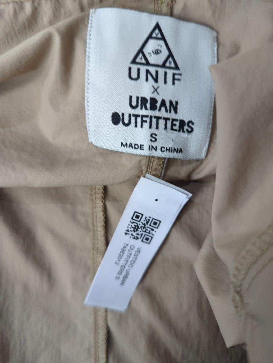 Abrigo Urban Outfitters Talla S (2012)-3