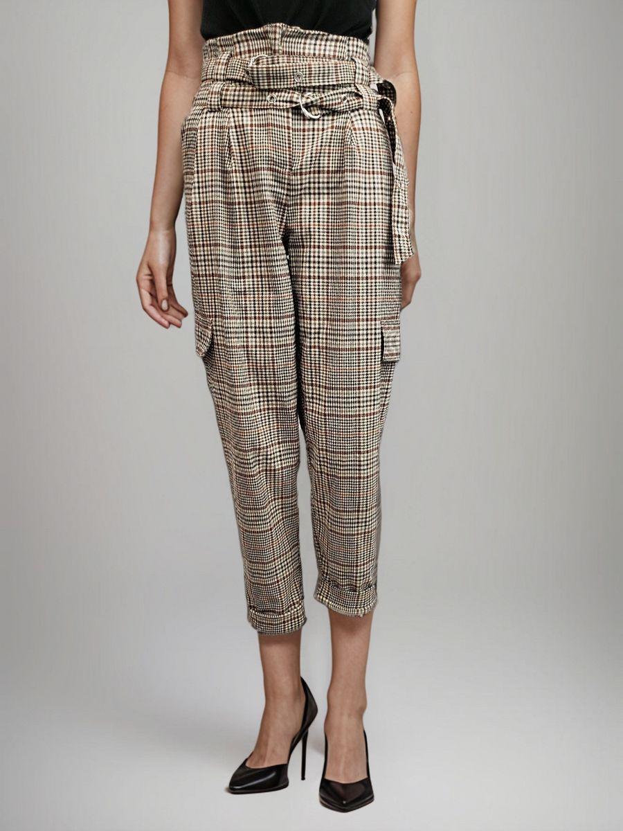 Pantalón Bershka Talla 36 (5008)-0