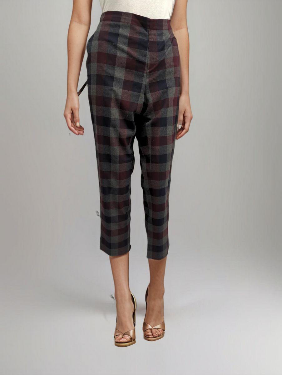 Pantalón Uniqlo Talla L (4026)-1