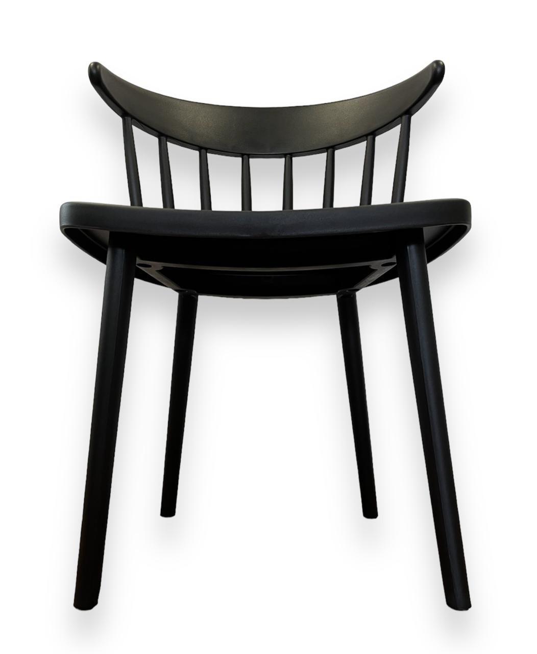 Silla tipo Windsor Negro-5