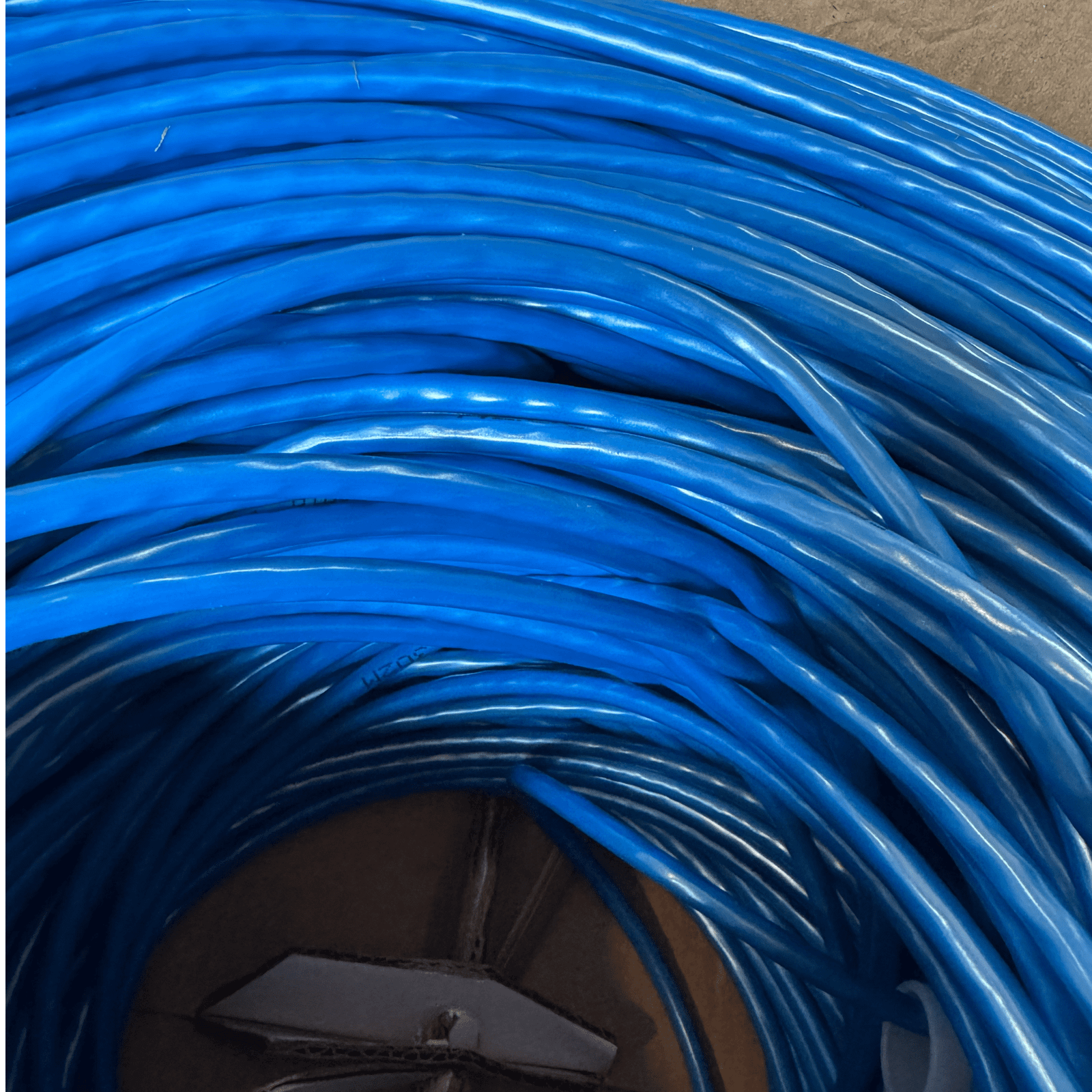 Cable de Red UTP Cat6 305 Metros 23 AWG 0,52 mm CCA Blanco-3