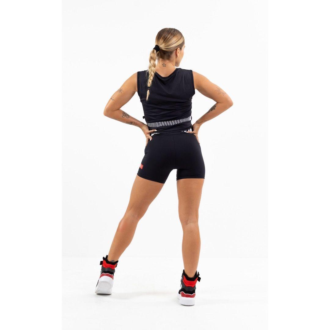 Cropped Essentials Negro-2