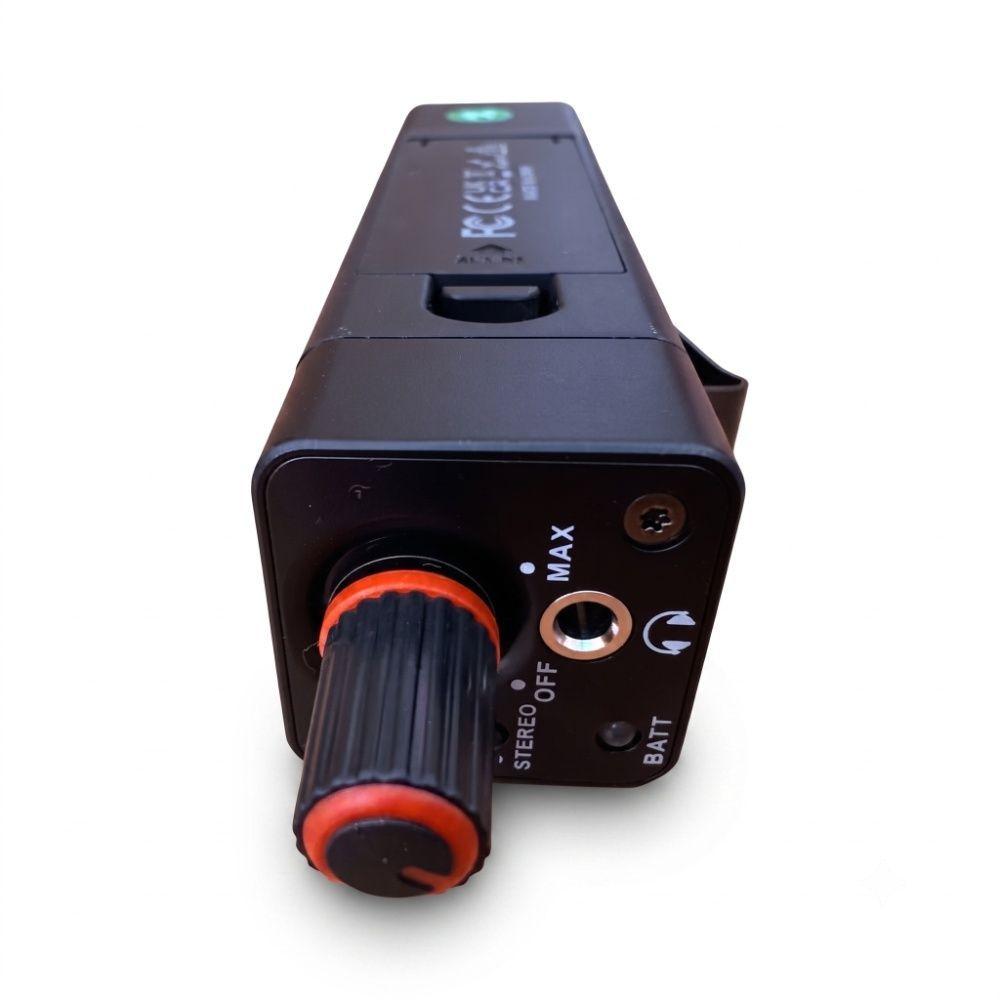 Amplificador de Monitoreo In Ear Xvive P4 Profesional con Entrada XLR TRS-0