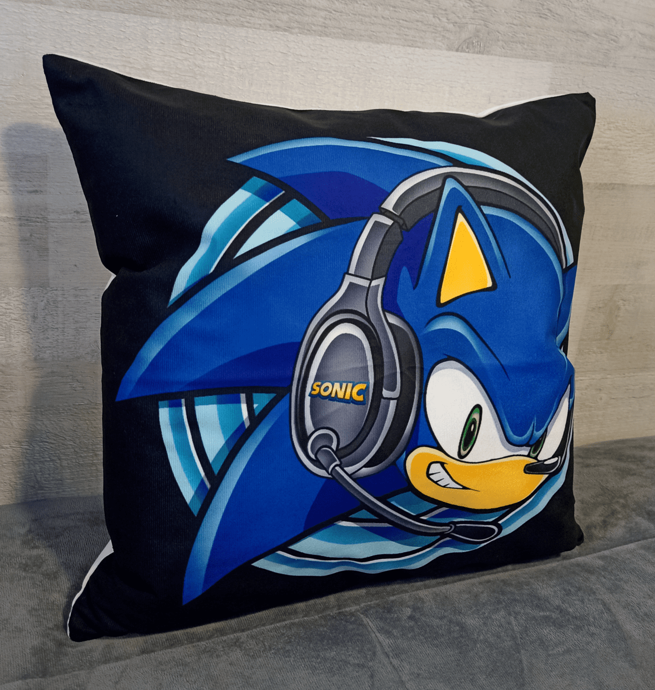 Cojín Felpa 45x45 cm Erizo Azul Fondo Negro Extra Suave -2