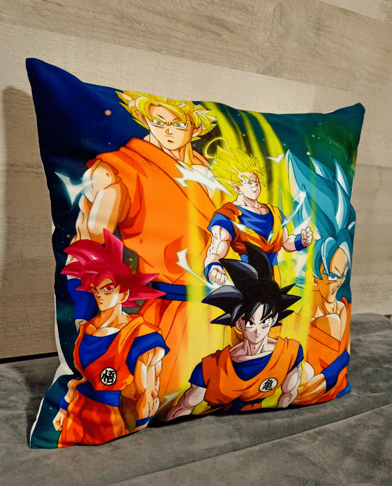 Cojín Felpa 45x45 cm De Goku Transformaciones Extra Suave -2