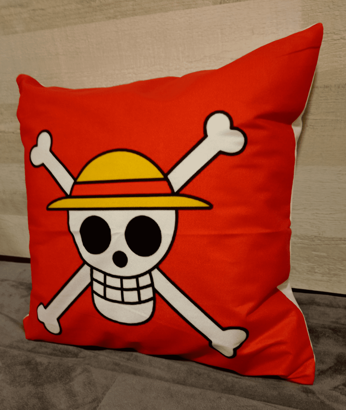 Cojín Felpa 45x45 cm Bandera Pirata Mugiwara Luffy Extra Suave -2