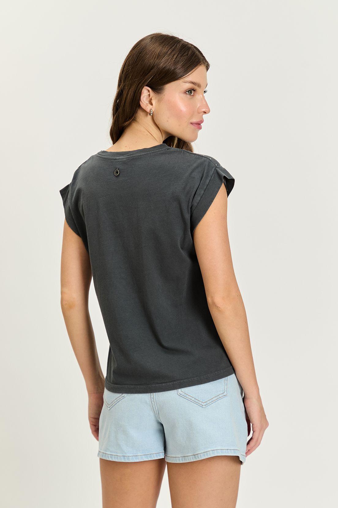 Polera Estampada Gris iO 14620224050163-3