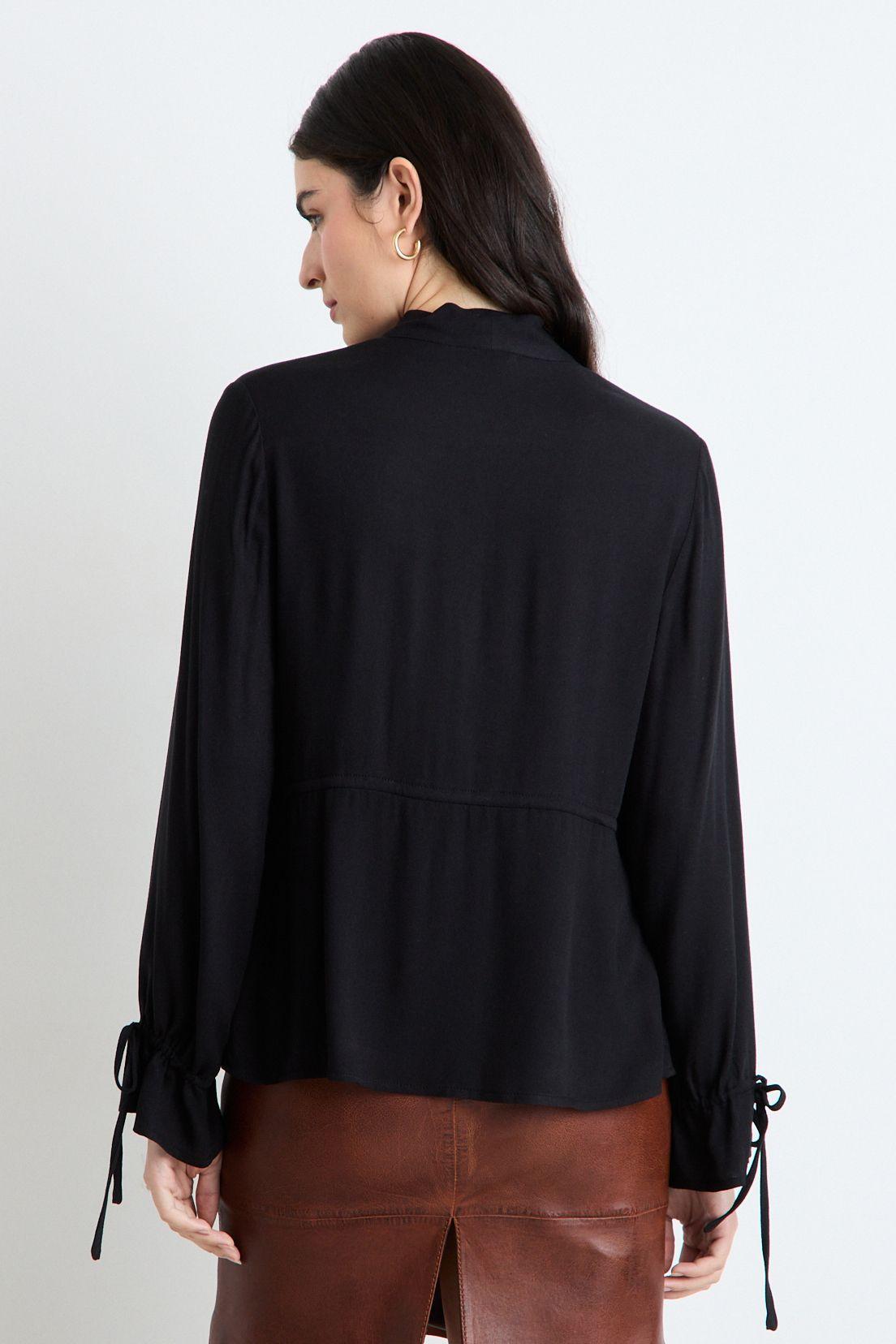 Blusas Manga Larga Negro Ash 14007225051102-2