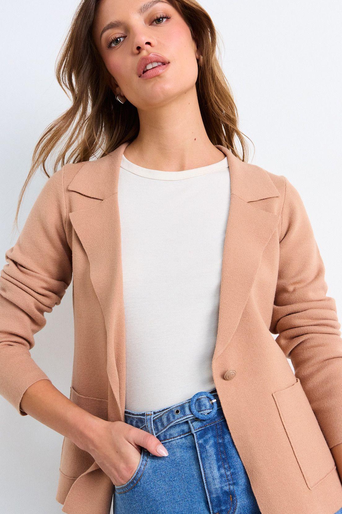 Blazer Tejido Café iO 18020126011129-1