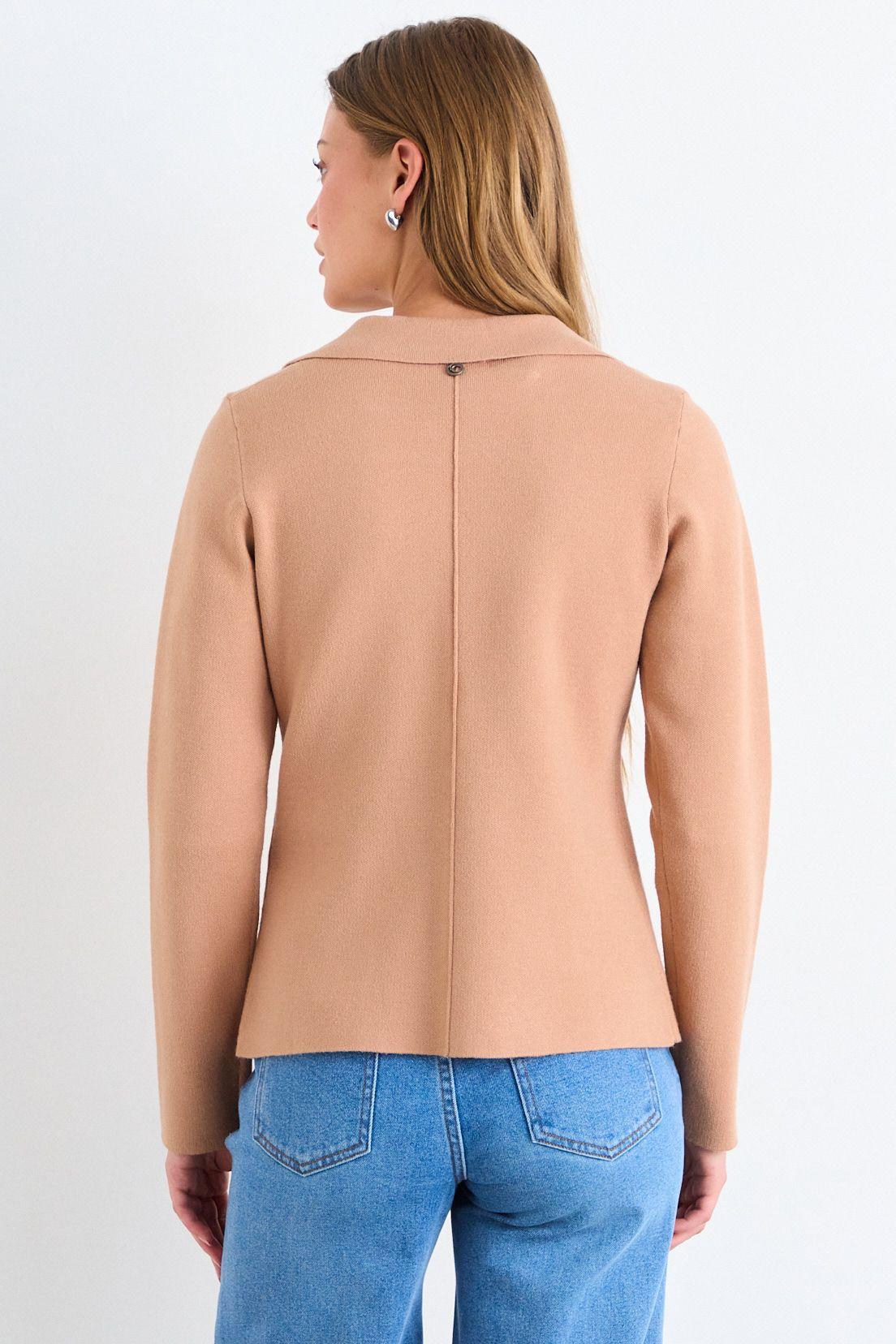 Blazer Tejido Café iO 18020126011129-2