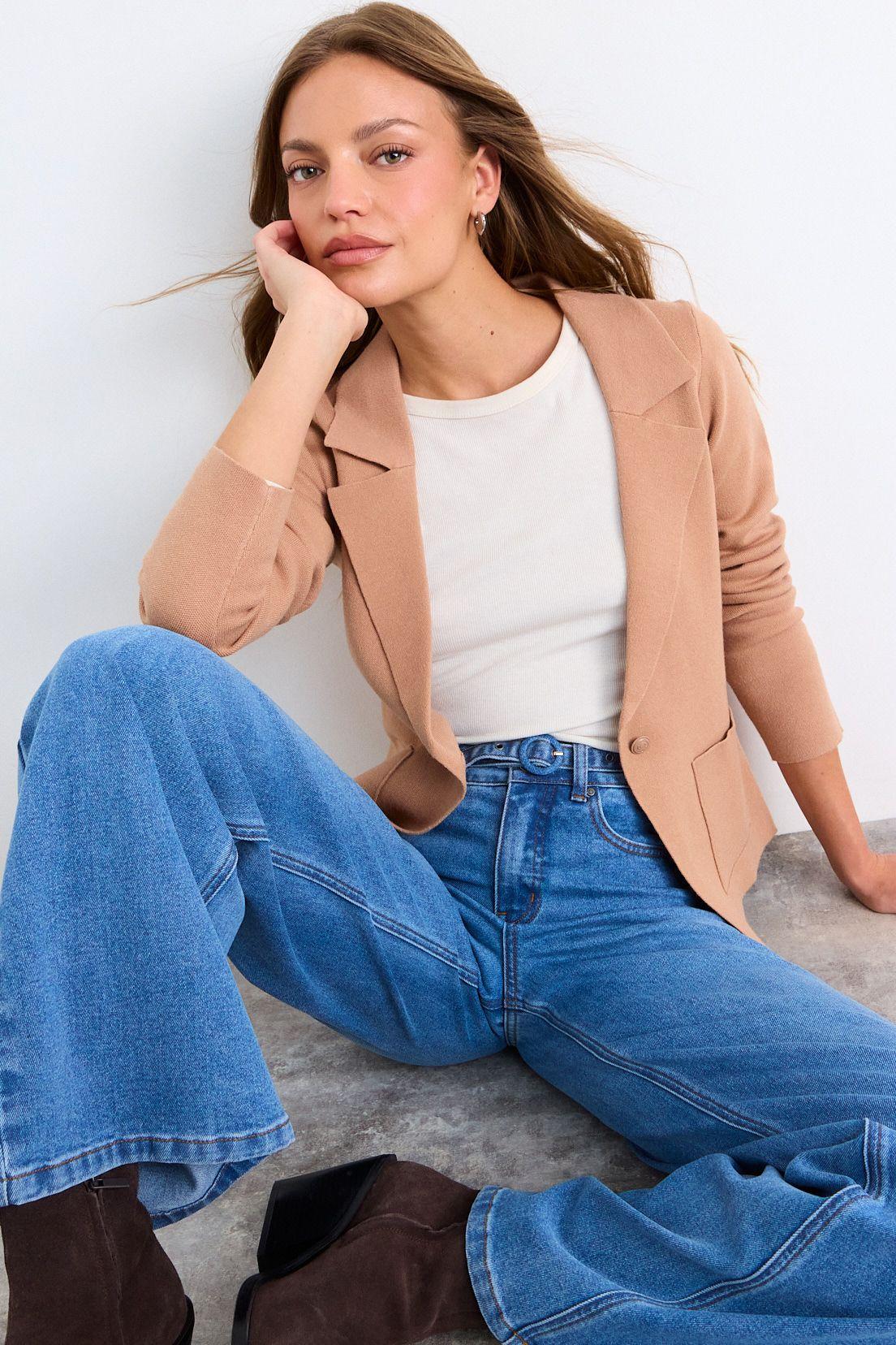 Blazer Tejido Café iO 18020126011129-3