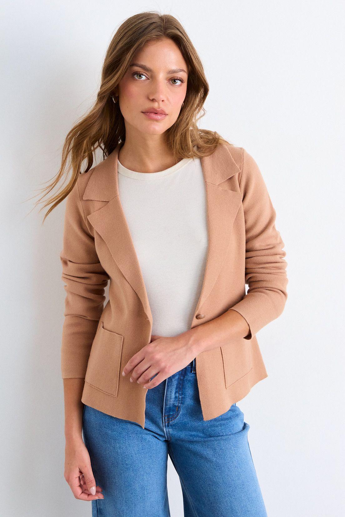 Blazer Tejido Café iO 18020126011129-2