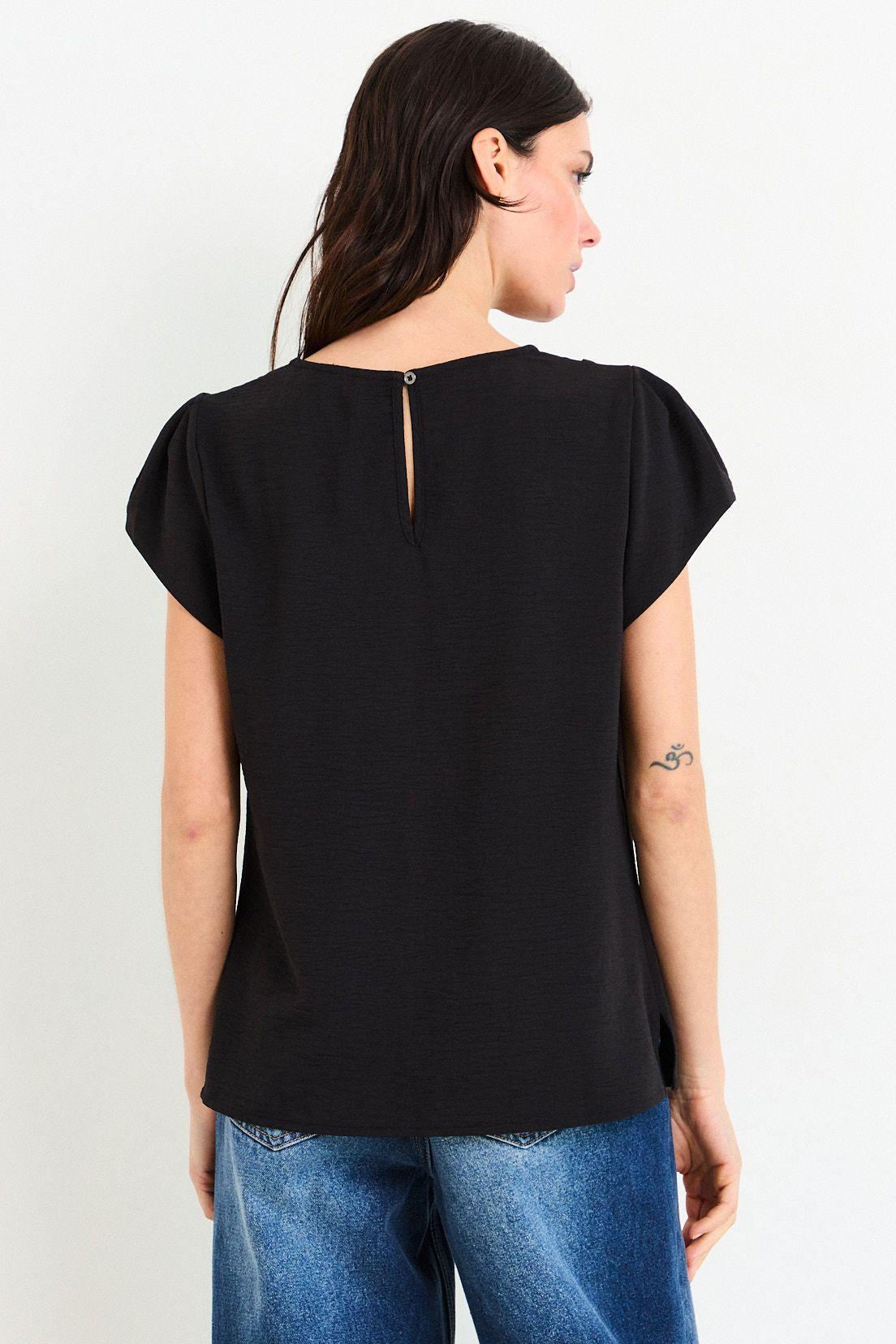 Blusas Manga Corta Negro Ash 14007226060102-2