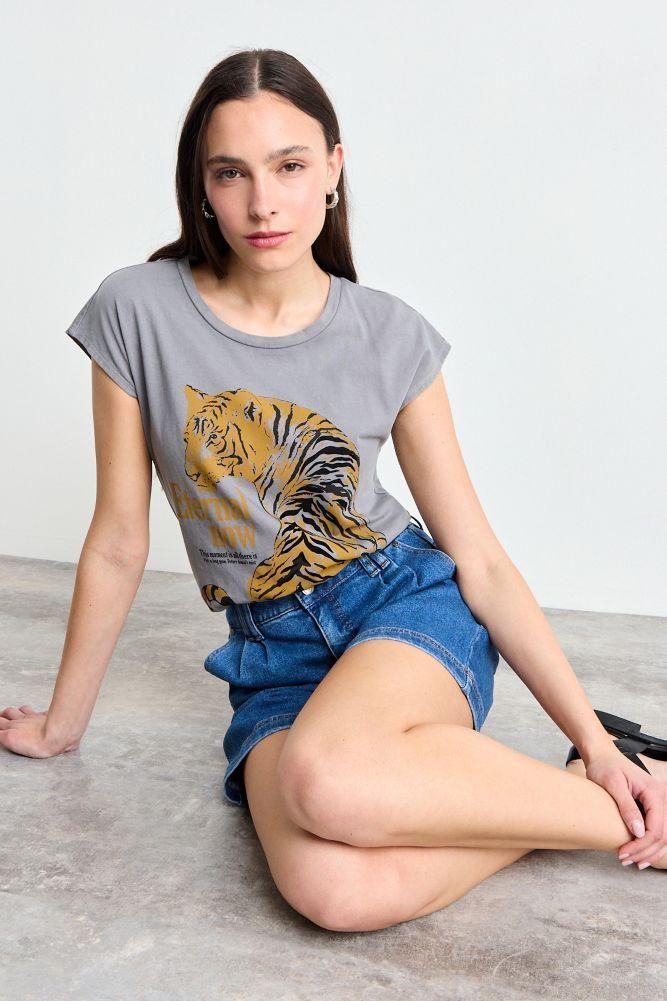 Polera Estampada Gris iO 14620225055113-3