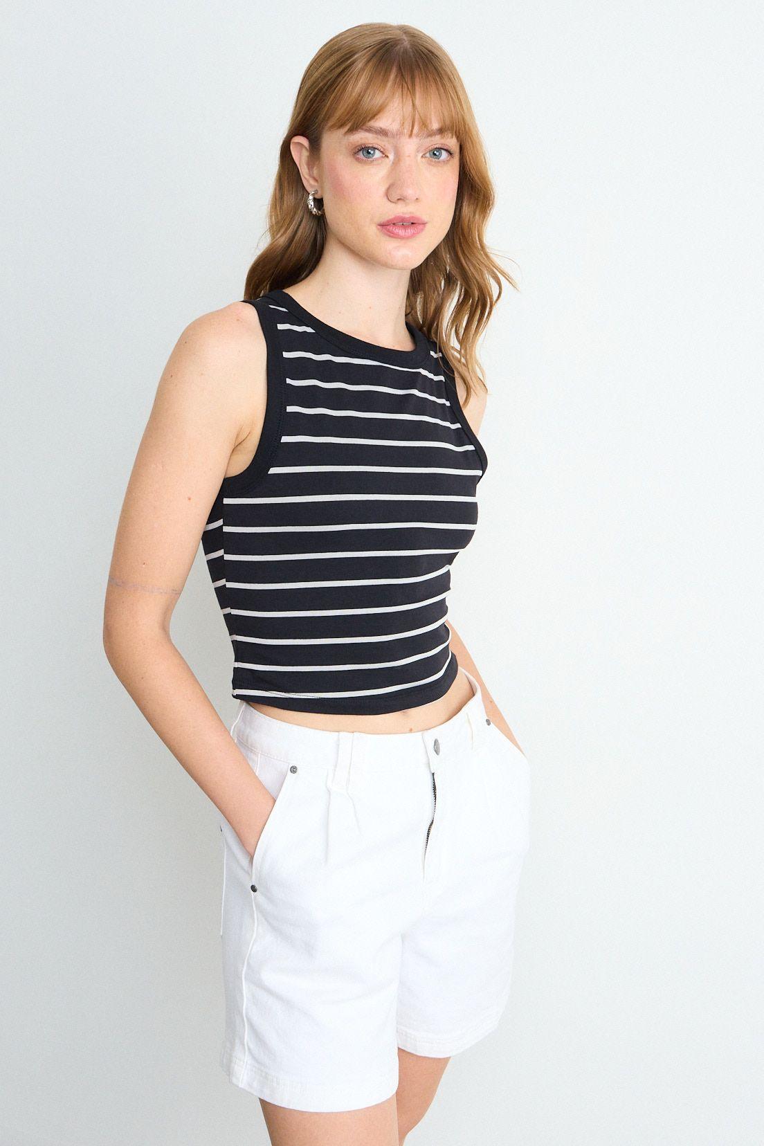 Polera Fantasia Negro iO 14304225100102-1