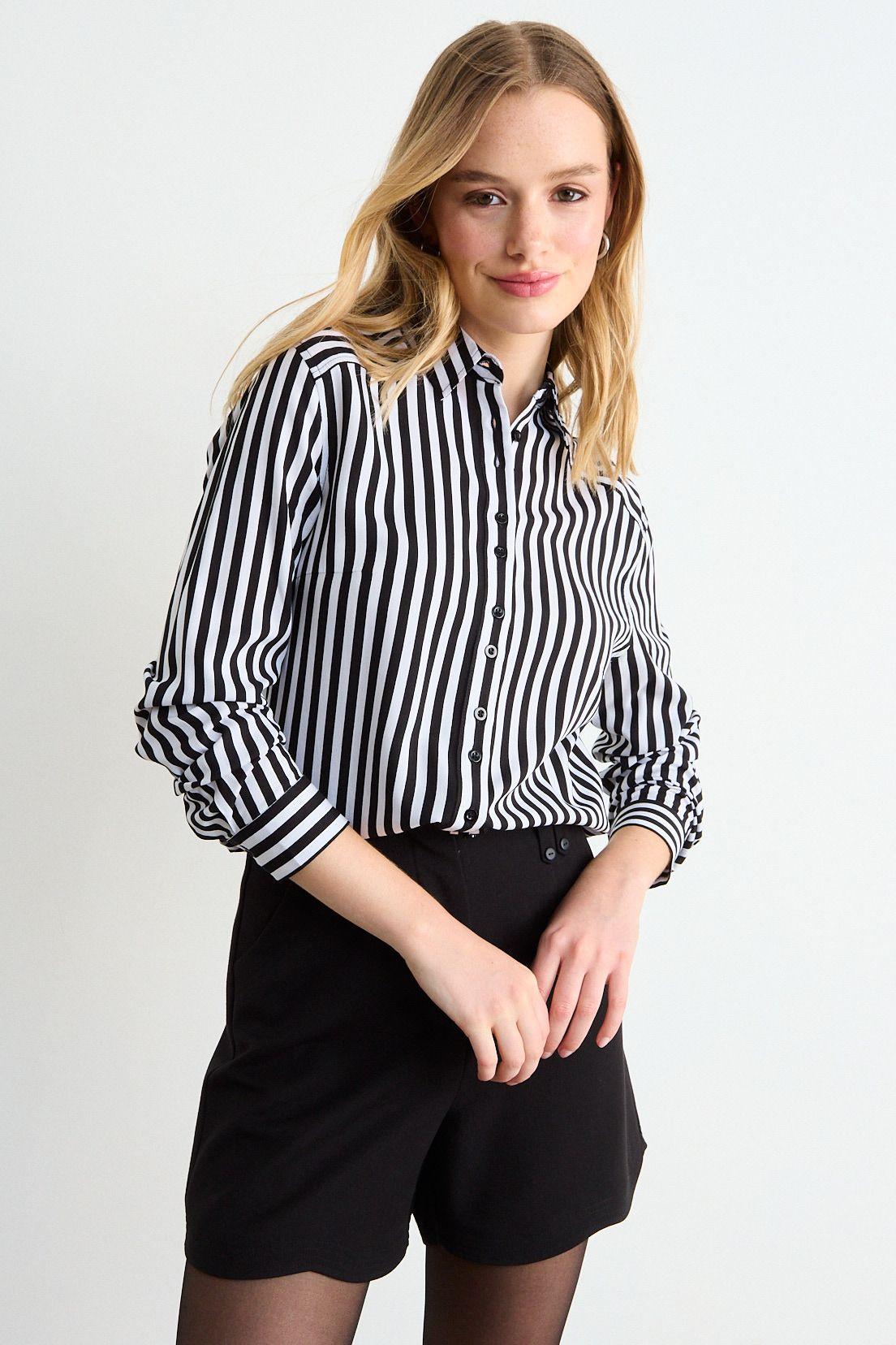 Blusa Fantasia Negro iO 14120126054102-1