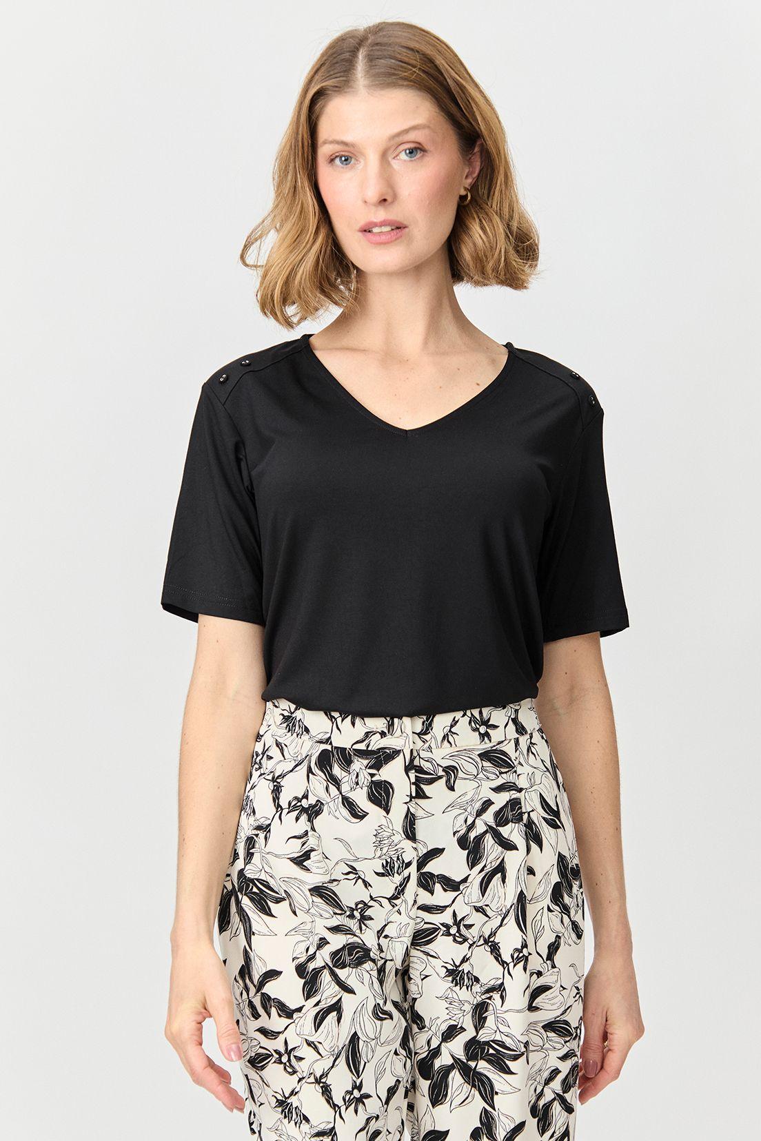 Polera Escote En V Negro Ma Griffe 14202224007102-0