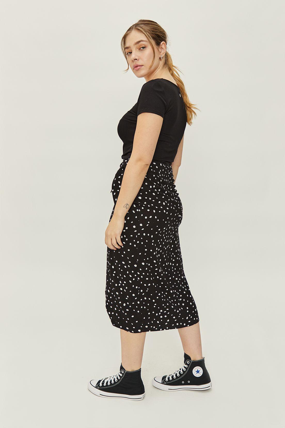 Falda Fantasia Larga Negro iO 12420224001102-3