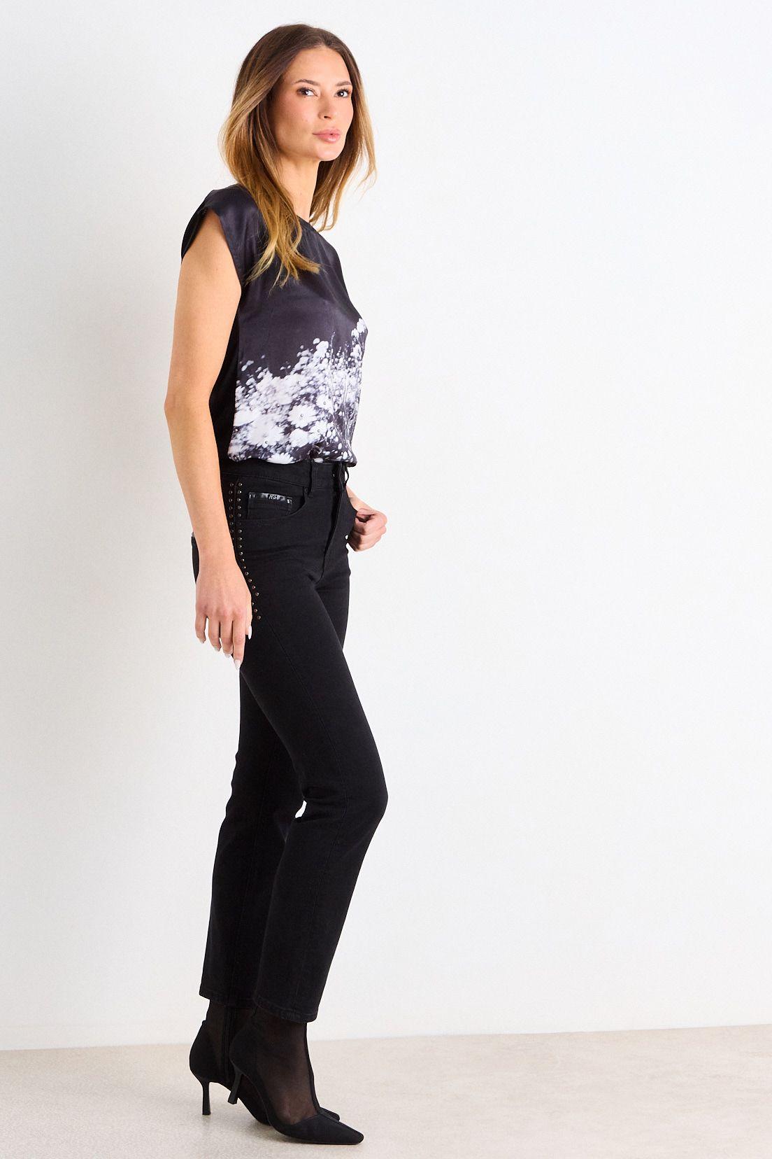 Polera Focalizada Manga Corta Negro Ash 14607126051102-4