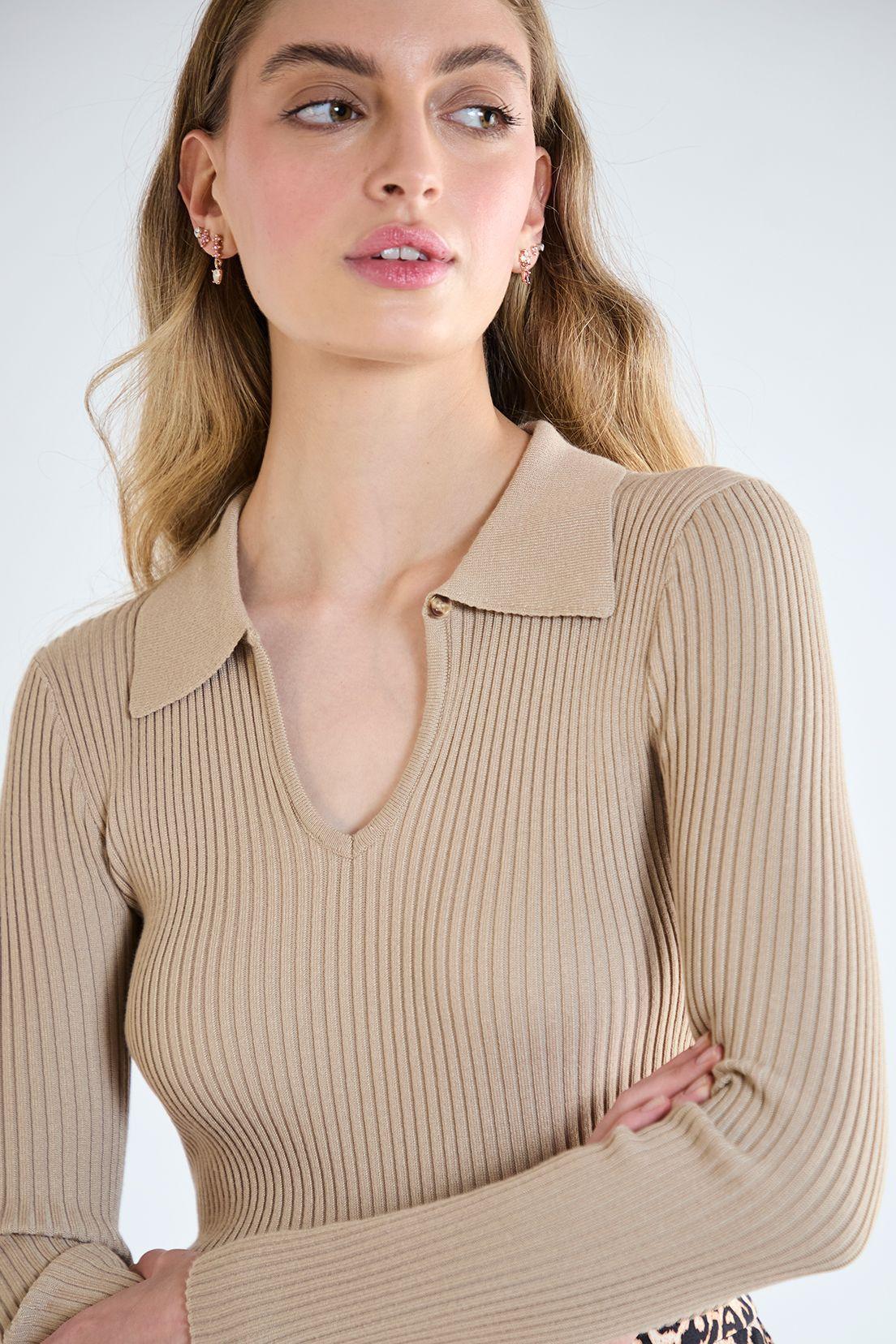 Sweater Liso Beige iO 18120125002106-1