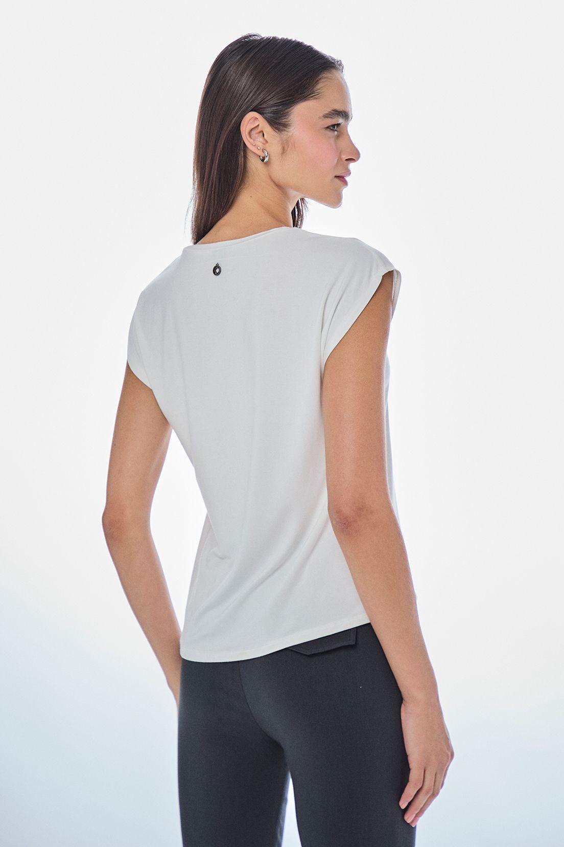 Polera Estampada Blanco iO 14620224002105-3