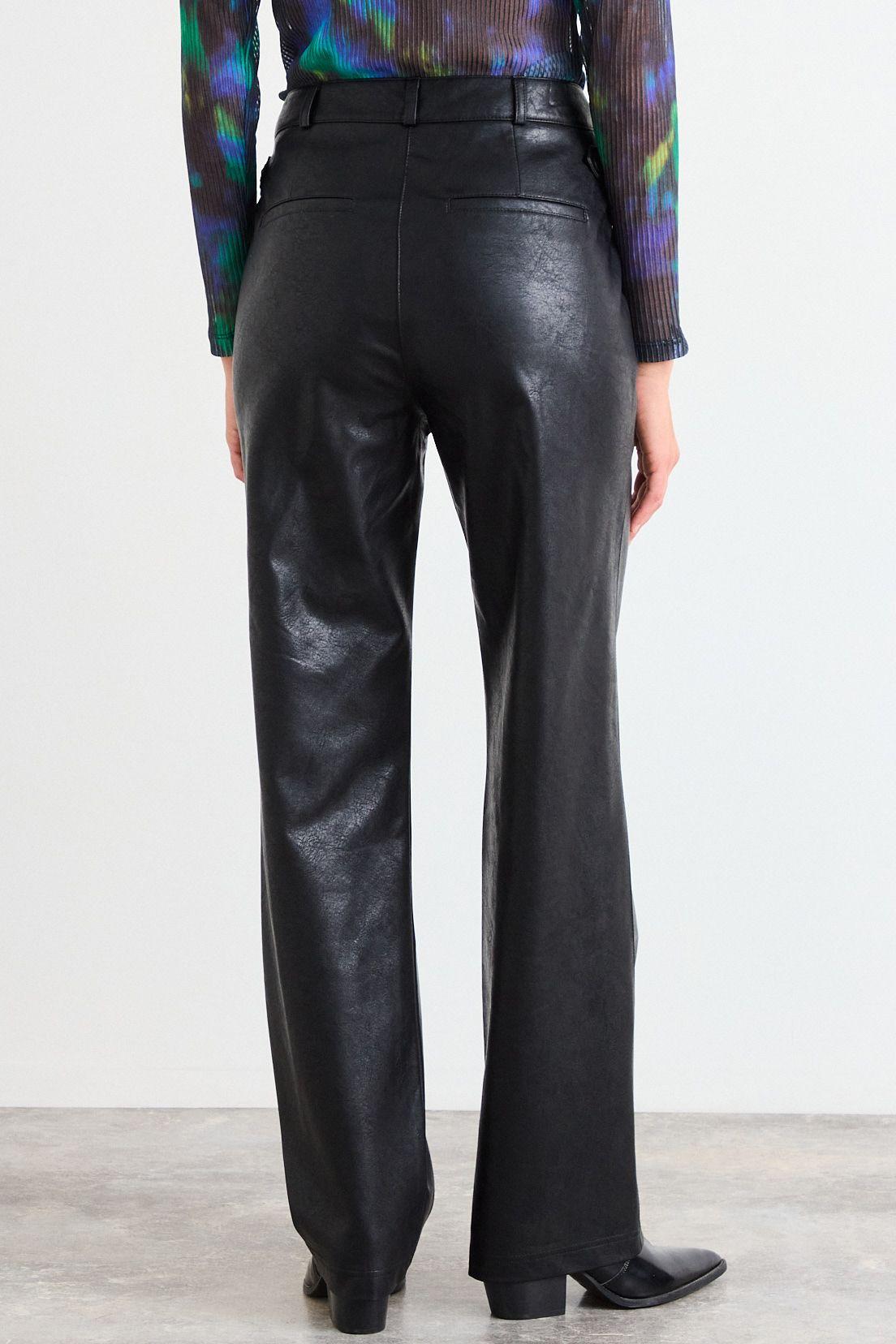 Pantalon Liso Negro iO 11020126060102-3