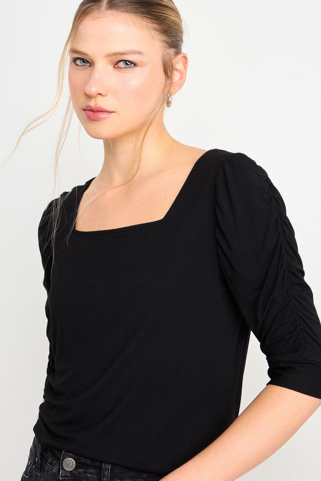 Polera Negro Ash 14204225070102-1