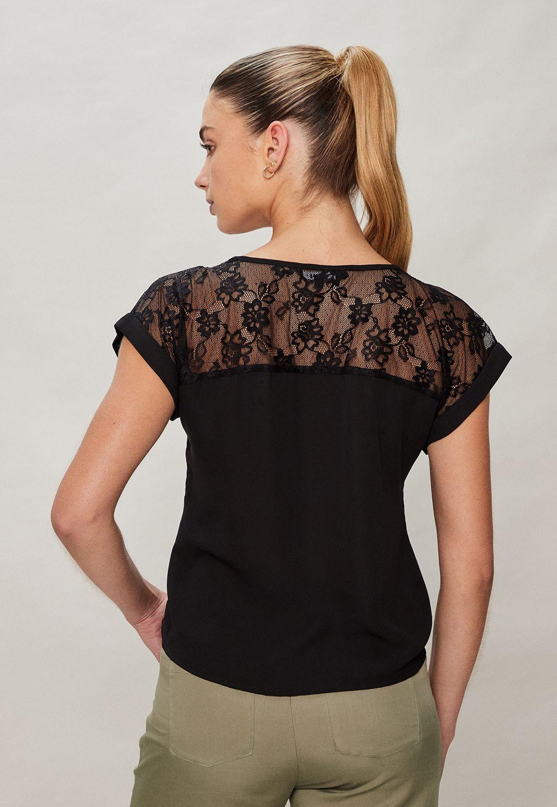 Blusa Con Encaje Negro Ash 14007124002102-3