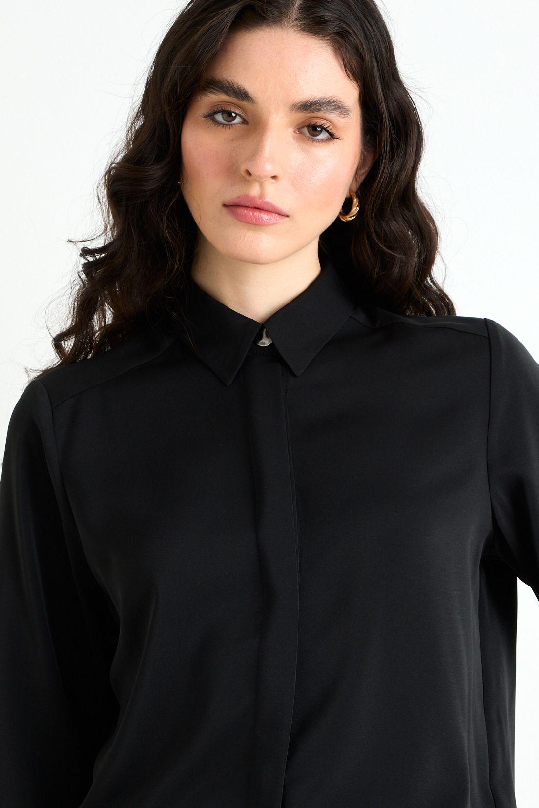 Blusas Manga Larga Negro Ash 14007225090102-1