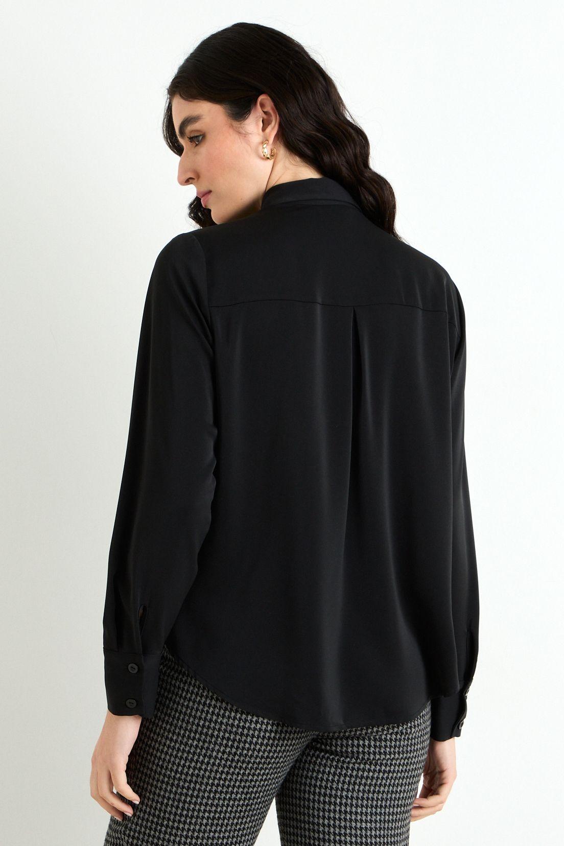 Blusas Manga Larga Negro Ash 14007225090102-3