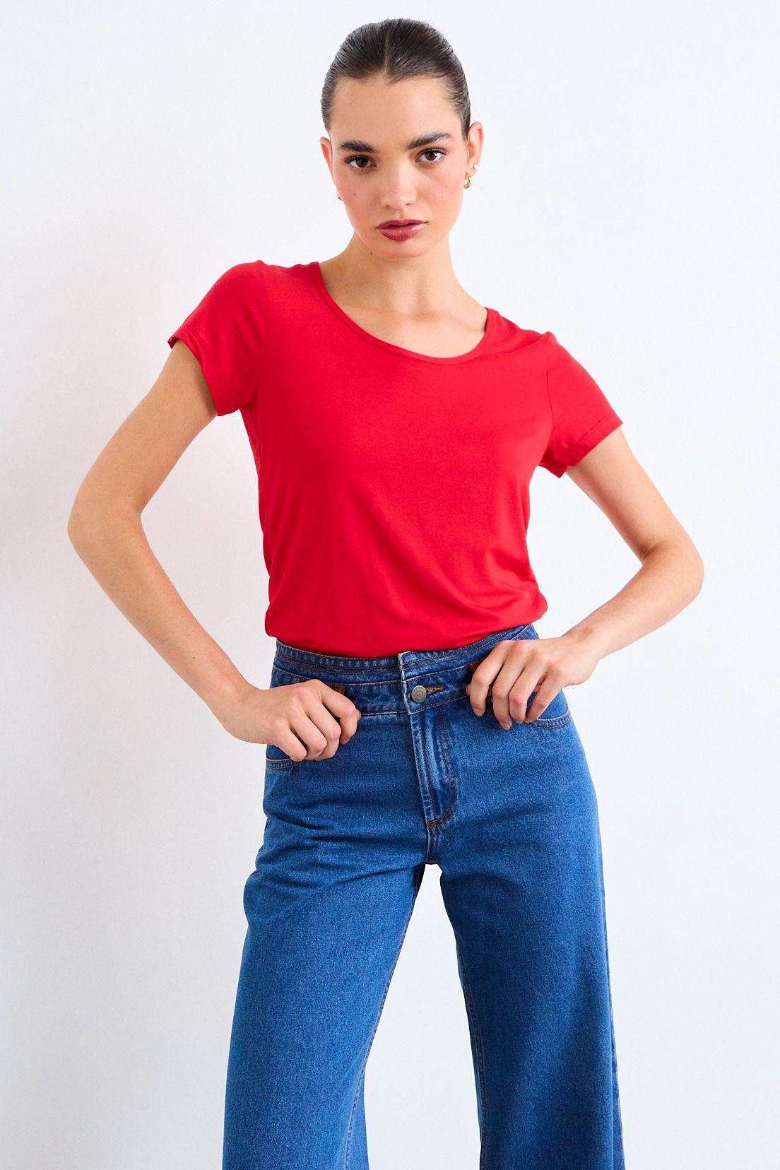 Polera Lisa Rojo iO 14204225092103-1