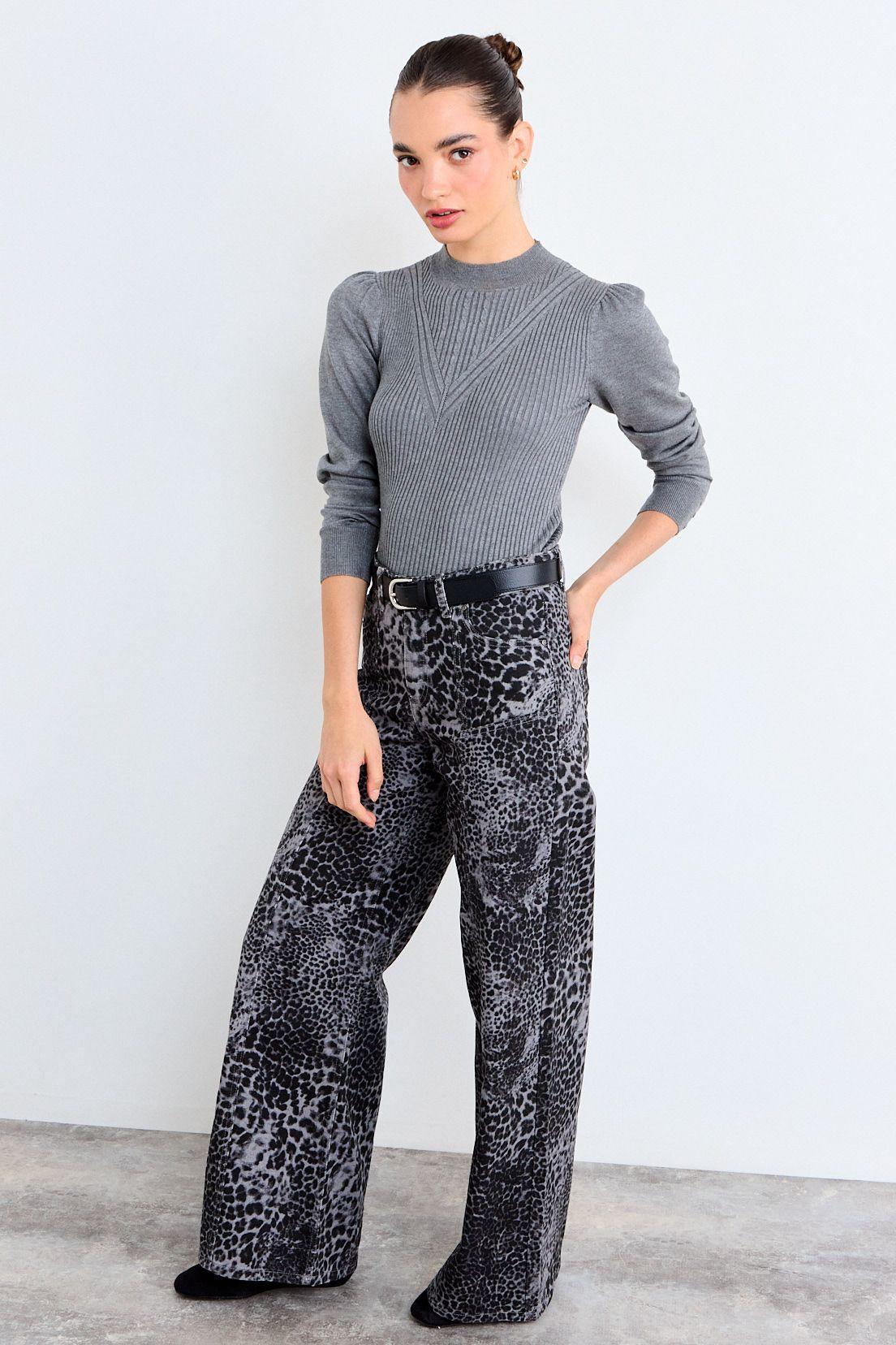 Sweater Liso Gris iO 18120126005113-4