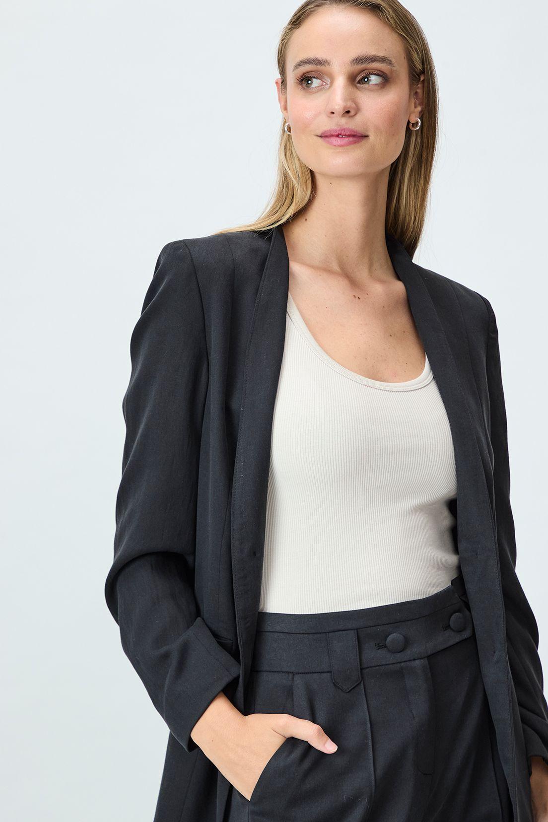 Blazer Liso Negro iO 16020125052102-1