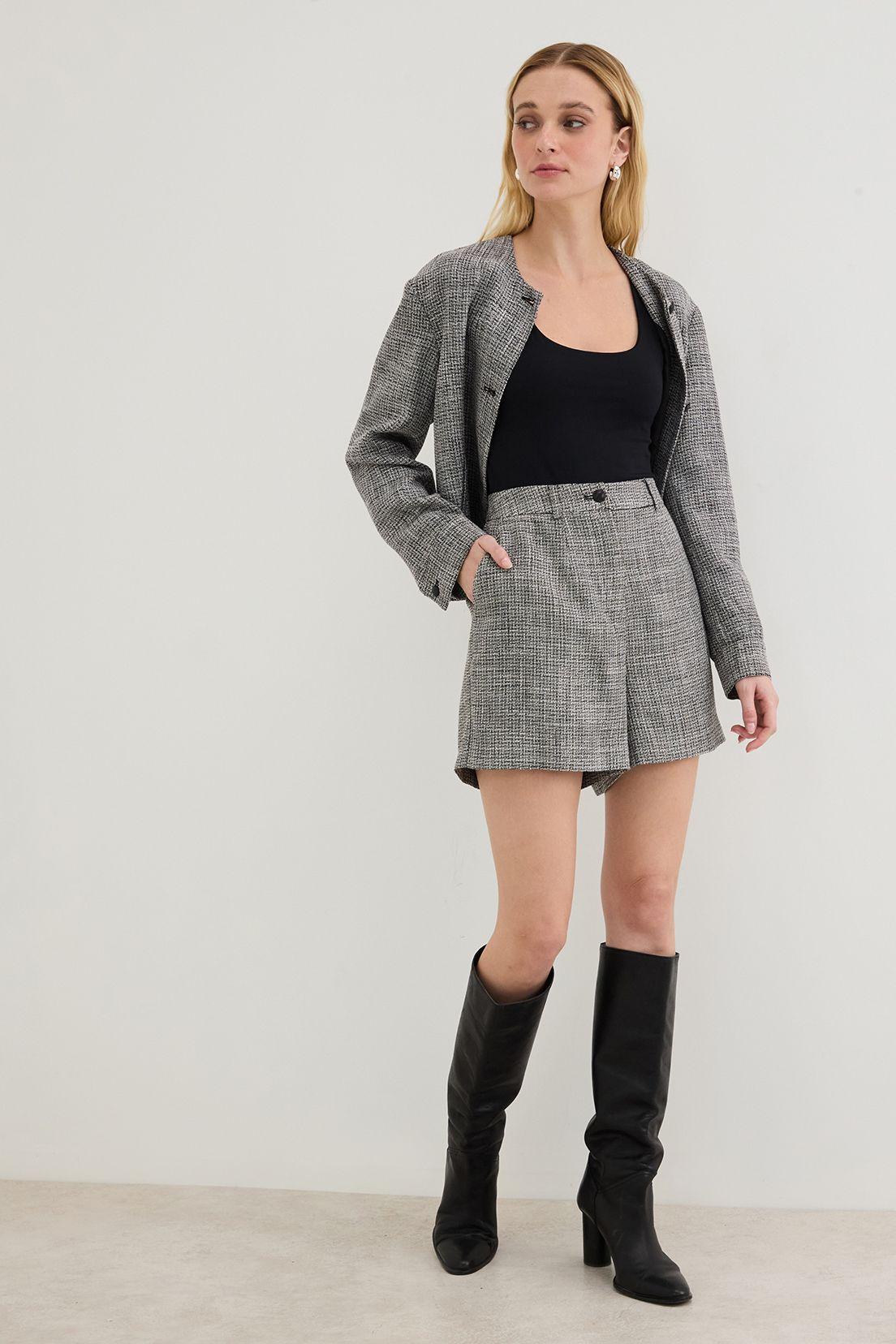 Short Liso Negro 11207125050102-1