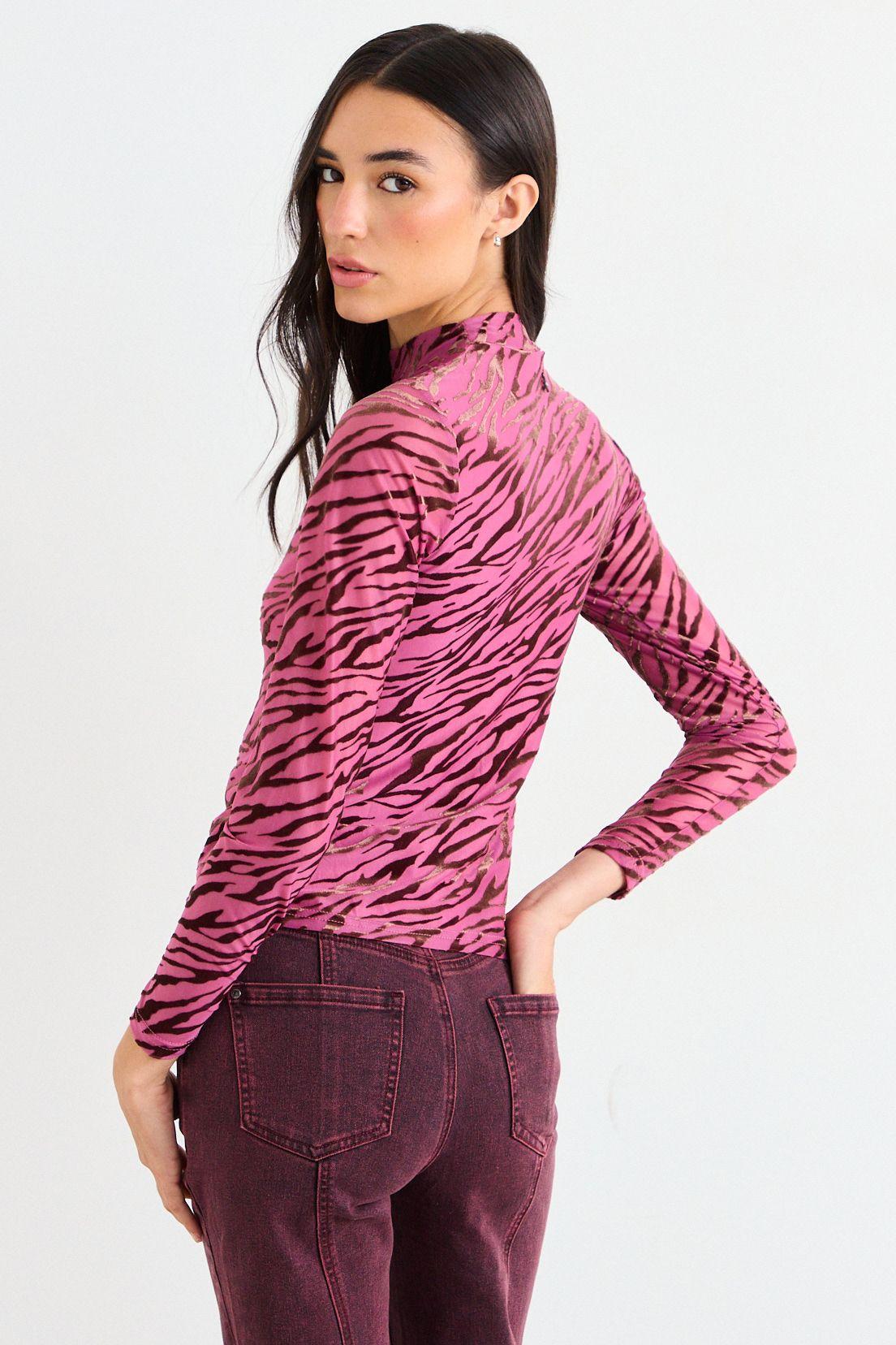 Polera Fantasia Fucsia iO 14320126003116-2