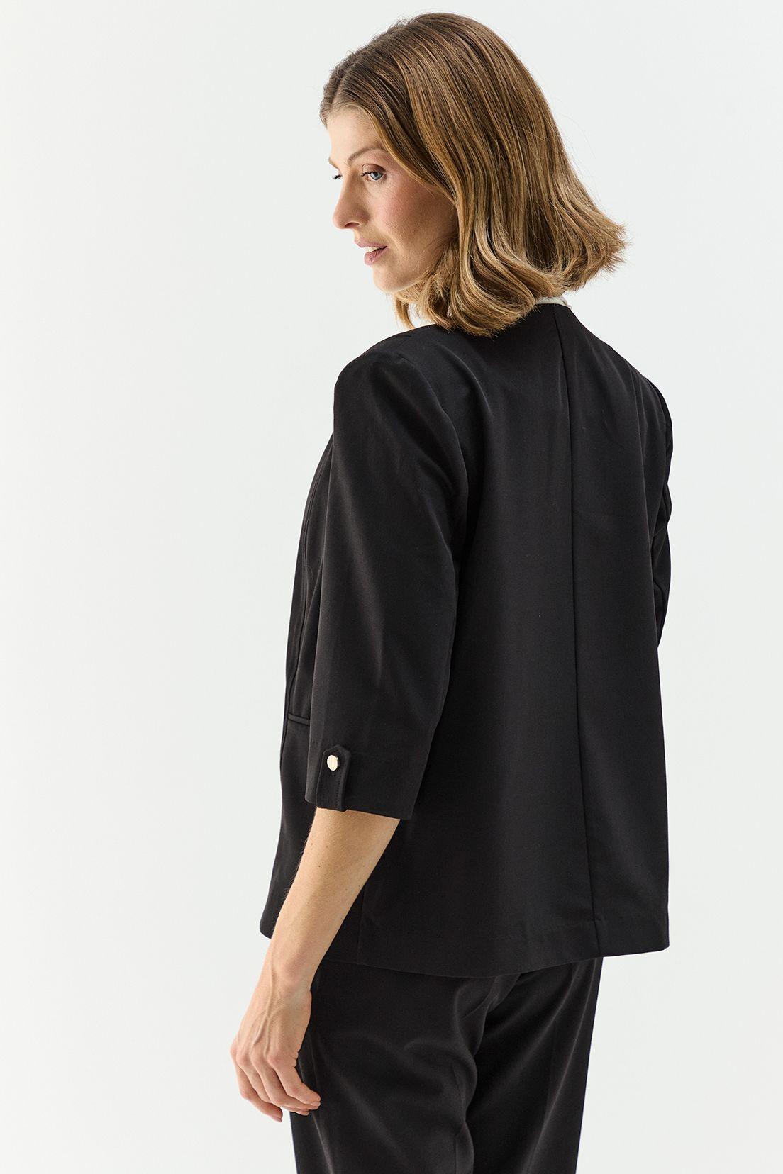Blazer Tipo Tapado Negro Ma Griffe 16002224058102-4