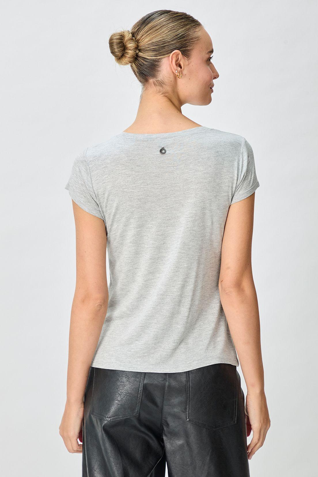 Polera Estampada Gris iO 14620125002113-3