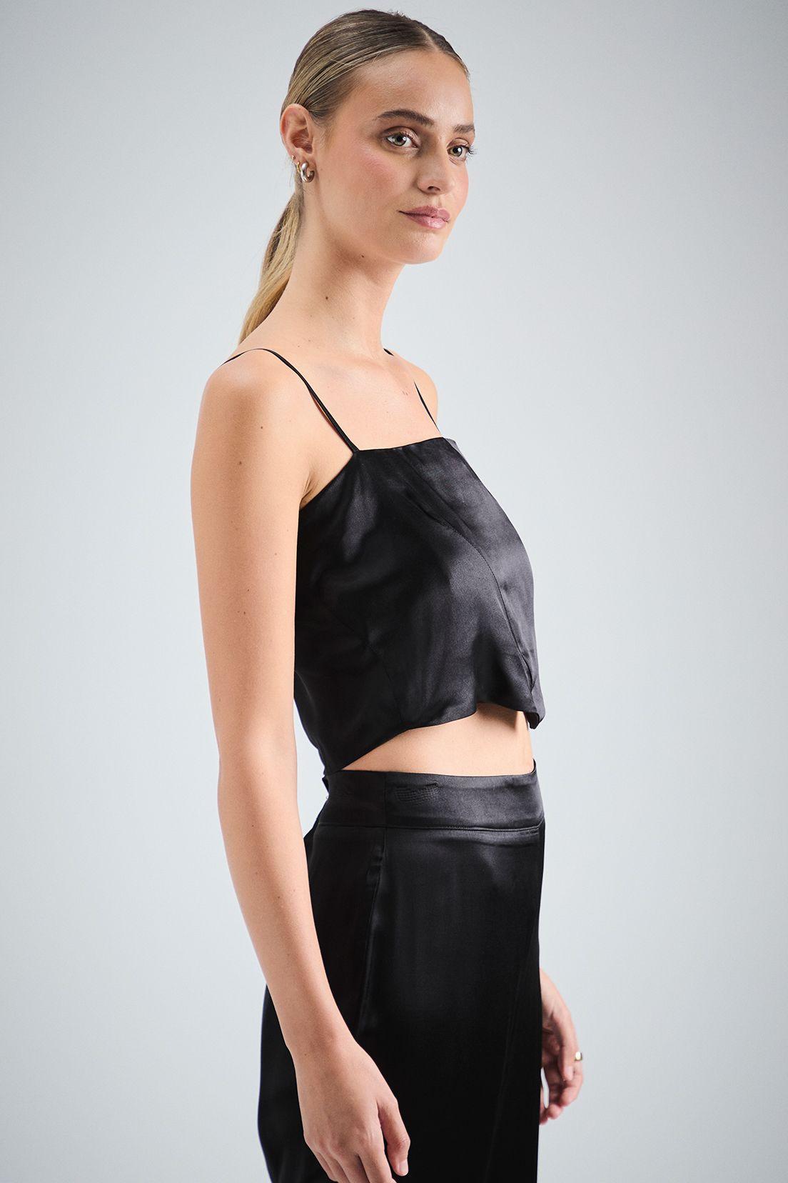 Blusa Lisa Negro iO 14020224077102-2