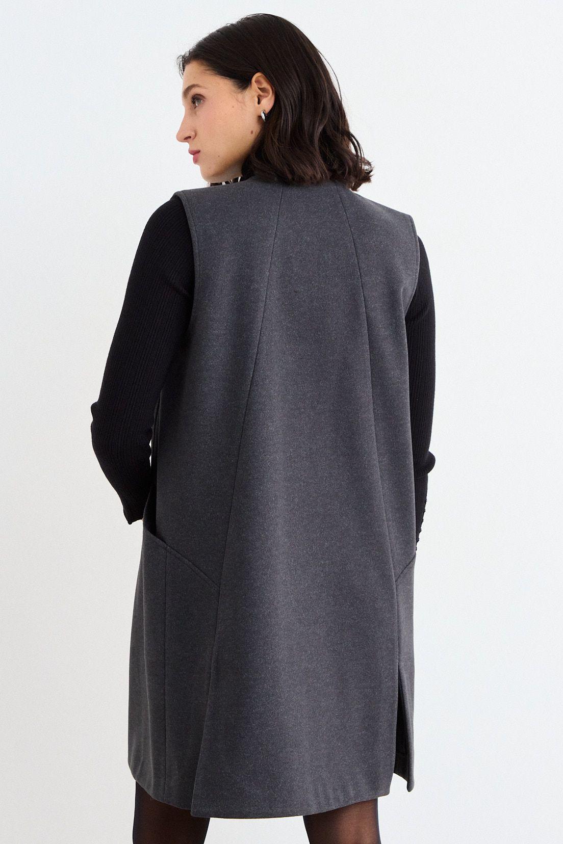 Chaqueton Sin Mangas Liso Gris iO 17220126051163-2