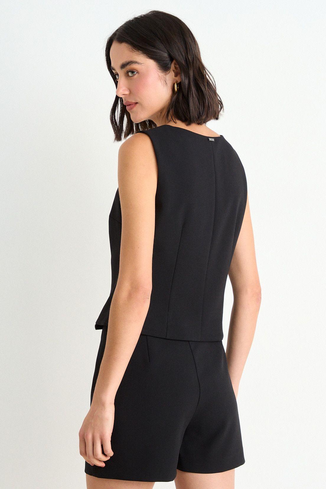 Blusa Tipo Vest Lisa Negro Ash 14007126001102-2