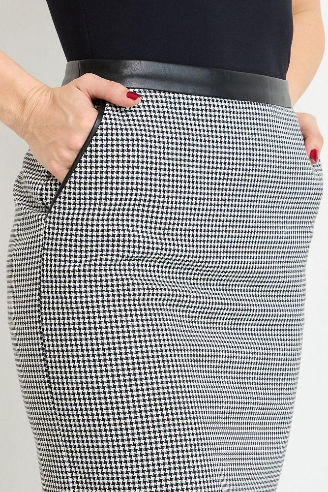 Falda Corta Negro Ash 12107225002102-2