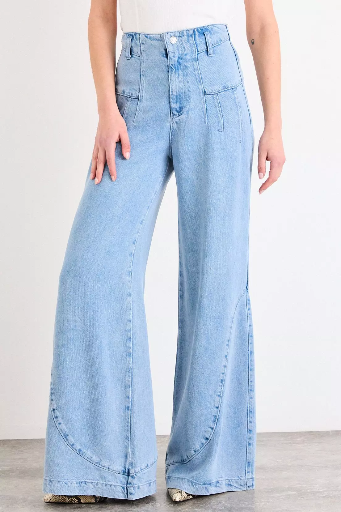 Pantalon Liso Celeste iO 11020226004110-1