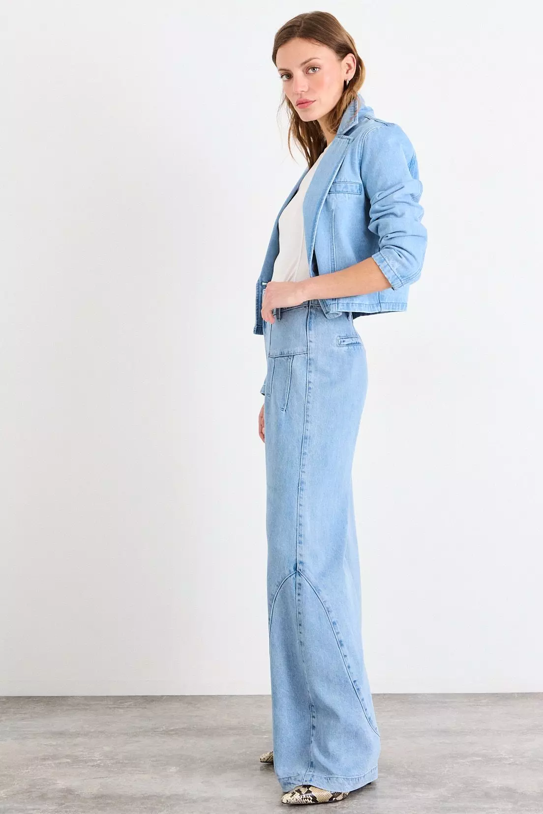 Pantalon Liso Celeste iO 11020226004110-4