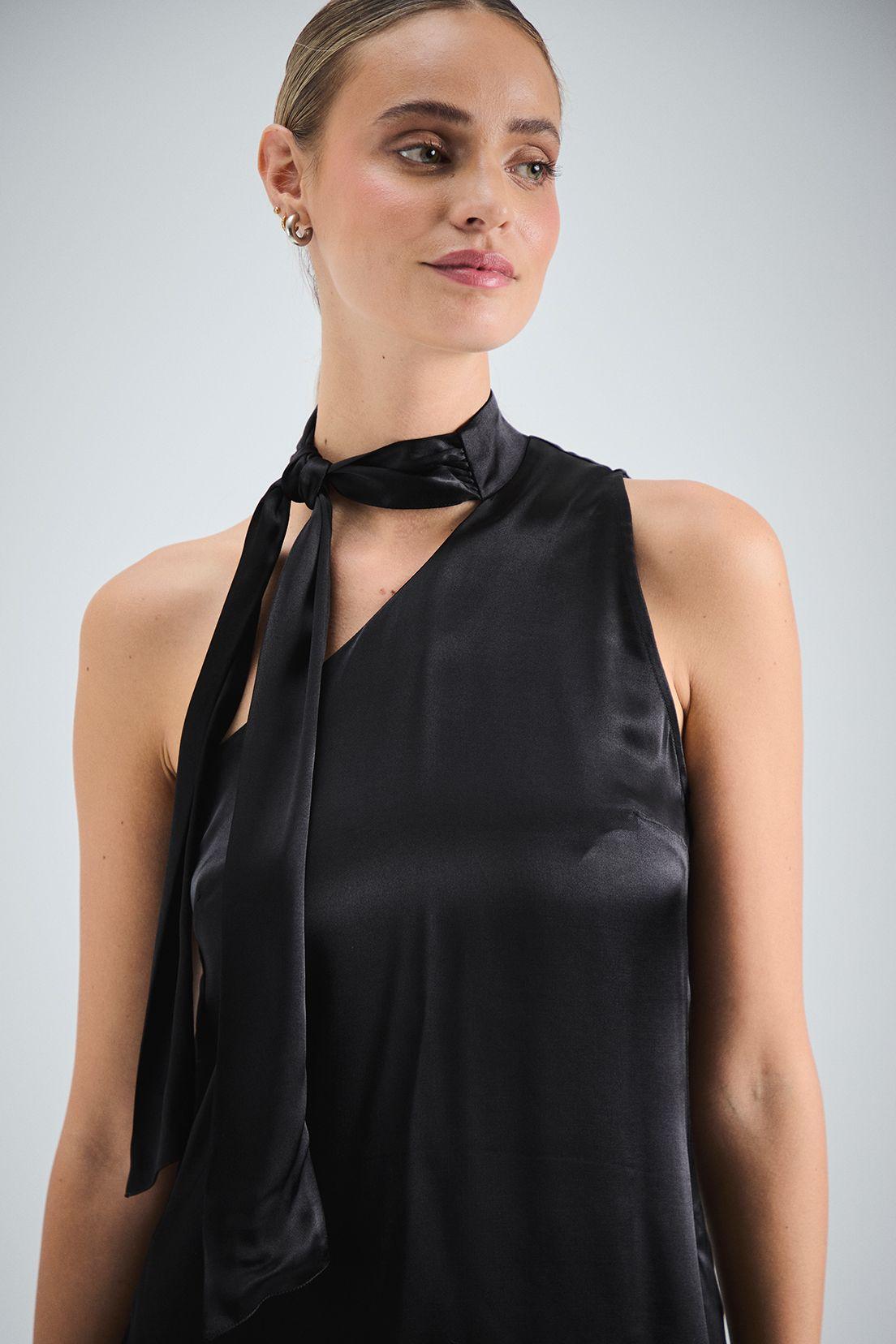 Blusa Lisa Negro iO 14020224075102-1