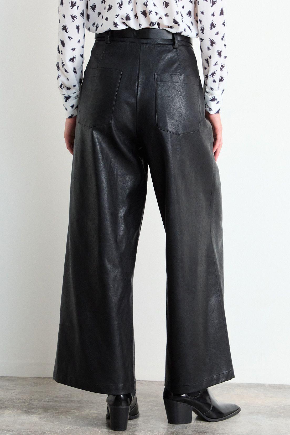 Pantalon Liso Negro iO 11020126005102-4